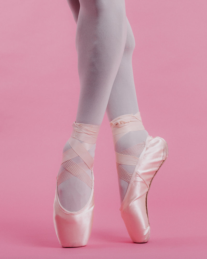 Pointe Study VII